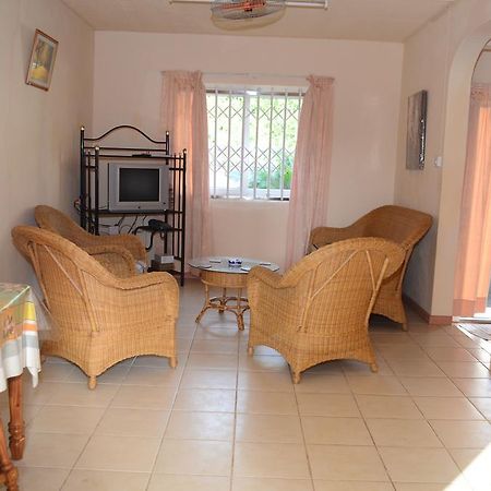 Apartment Le Cygne 2 Pereybere Beach Room photo