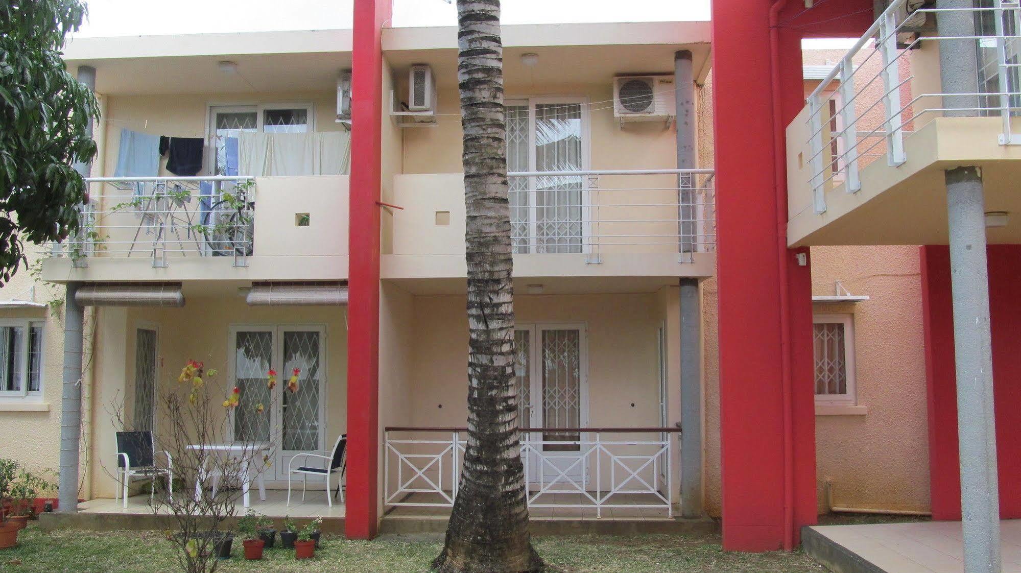 Apartment Le Cygne 2 Pereybere Beach Exterior photo